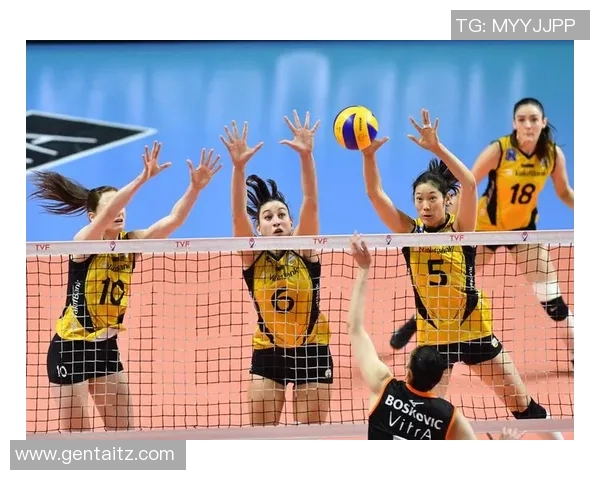 中国女排与韩国女排激战正酣争夺亚洲竞标赛冠军荣耀